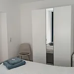 Moderne 3-zimmer-ferienwohnung Direkt Am Saaleradwanderweg Apartment Halle (Saale)