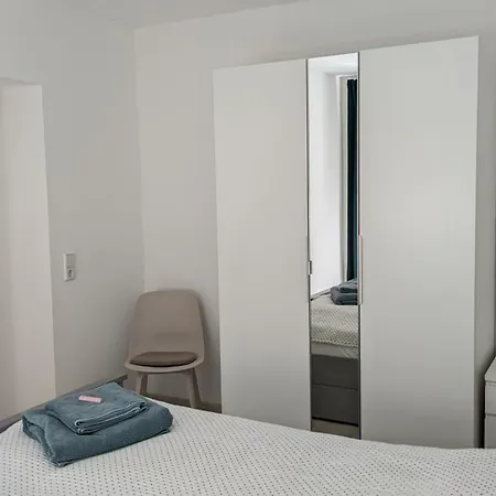 Moderne 3-zimmer-ferienwohnung Direkt Am Saaleradwanderweg Apartamento Halle (Saale)