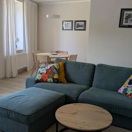 アパート Moderne 3-zimmer-ferienwohnung Direkt Am Saaleradwanderweg *