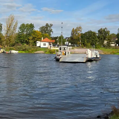 Apartament Moderne 3-zimmer-ferienwohnung Direkt Am Saaleradwanderweg Halle (Saale)