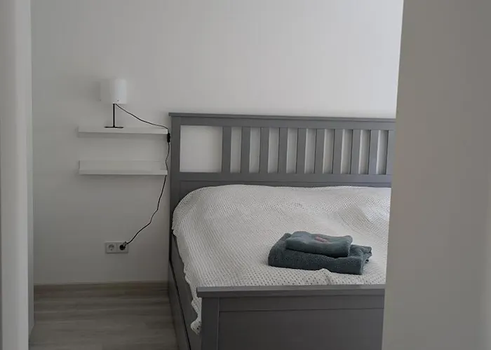 Moderne 3-zimmer-ferienwohnung Direkt Am Saaleradwanderweg