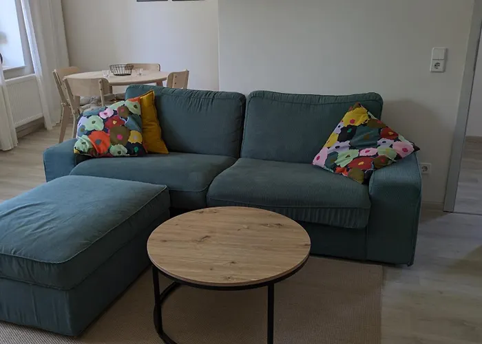 Moderne 3-zimmer-ferienwohnung Direkt Am Saaleradwanderweg アパート ハレ