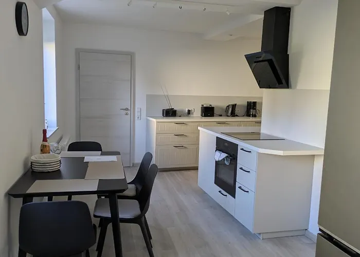 Moderne 3-zimmer-ferienwohnung Direkt Am Saaleradwanderweg Daire