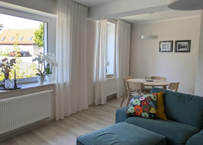 アパート Moderne 3-zimmer-ferienwohnung Direkt Am Saaleradwanderweg