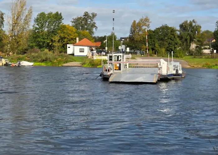 Daire Moderne 3-zimmer-ferienwohnung Direkt Am Saaleradwanderweg Halle (Saale)