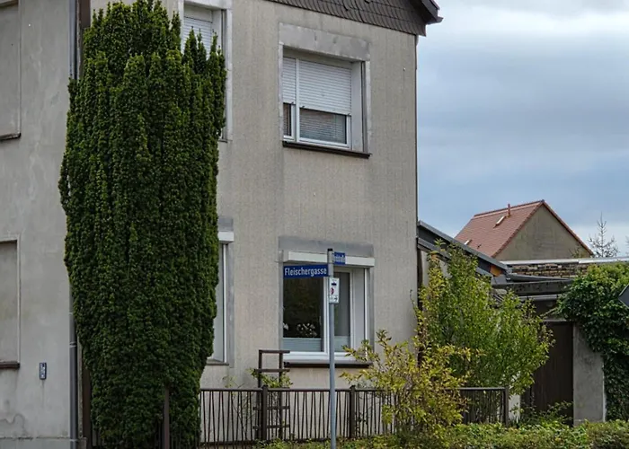 Moderne 3-zimmer-ferienwohnung Direkt Am Saaleradwanderweg